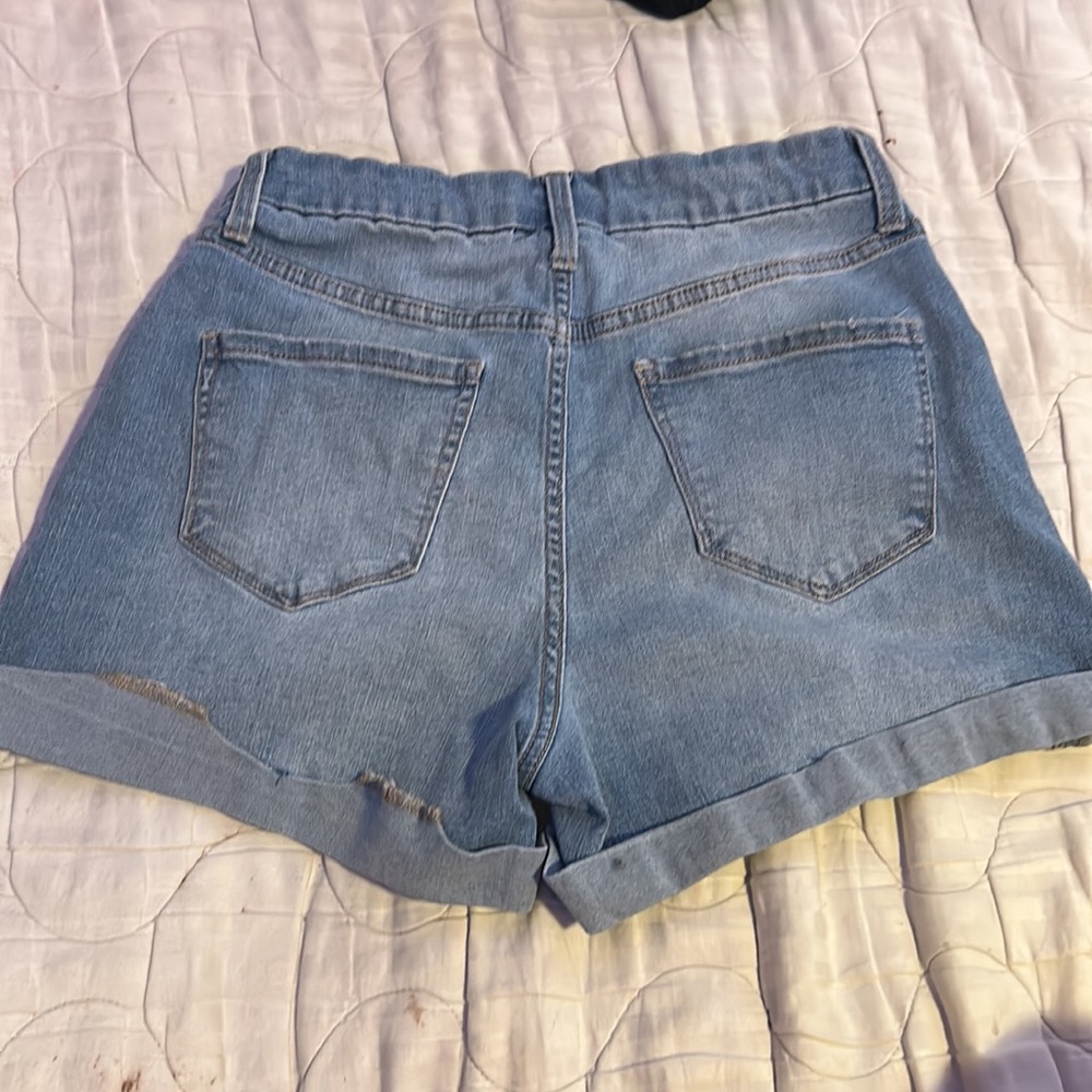 Mid Rise Shorts - Picture 2 of 2